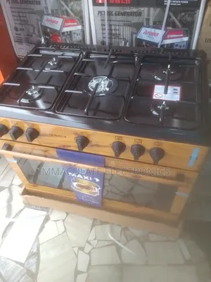 Maxi Gas Cooker 6burners Wood