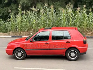 Volkswagen Golf 1999 Red