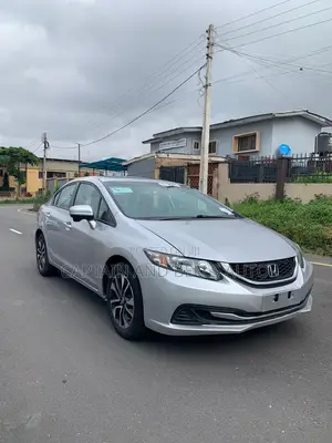 Honda Civic EX-L w/Navigation 4dr Sedan (1.8L 4cyl CVT) 2015 Silver