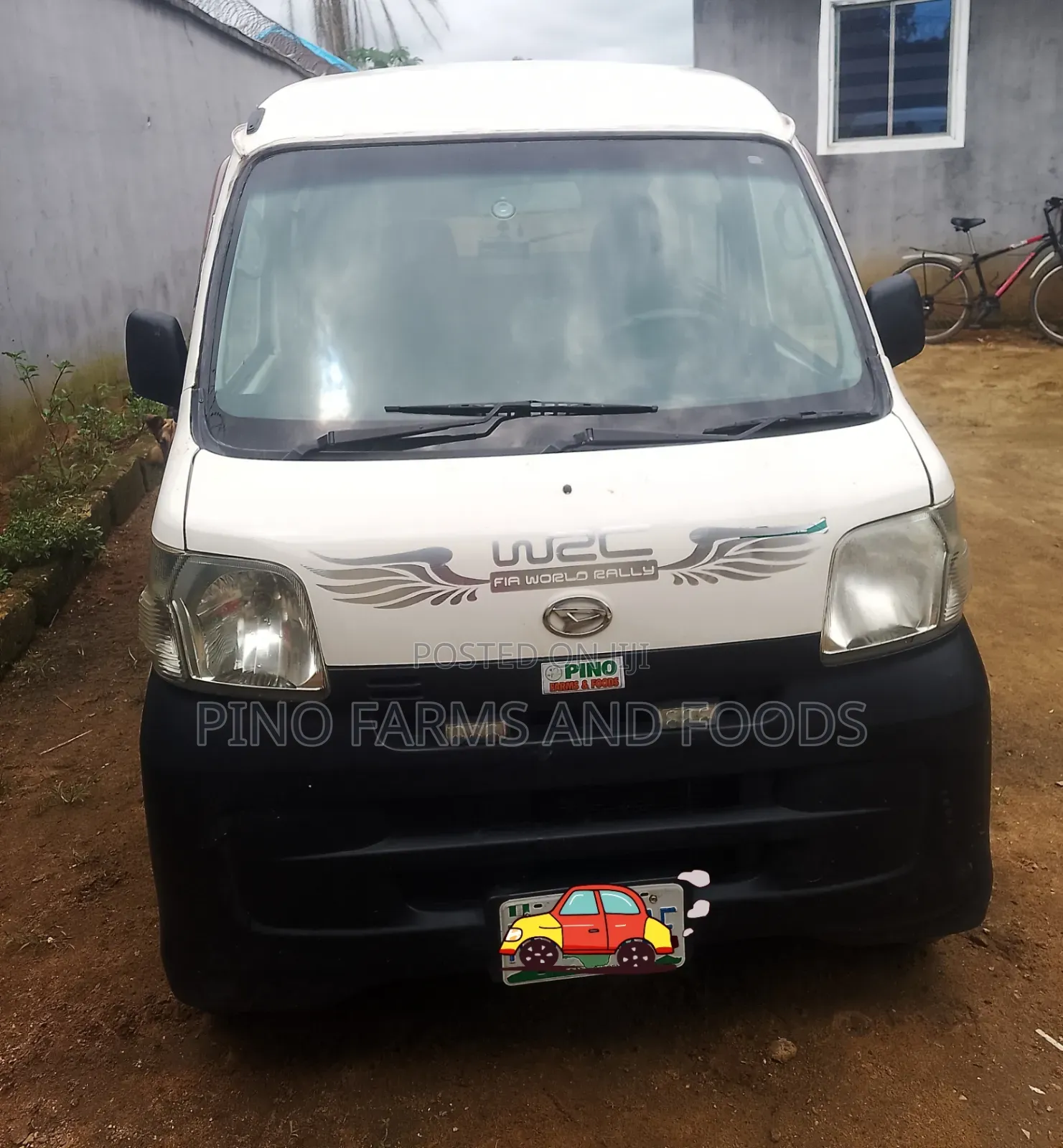 Daihatsu Hijet 2010 White