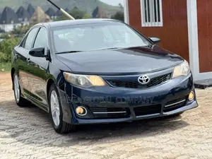 Toyota Camry SE 4dr Sedan (2.5L 4cyl 6A) 2013 Matt Black
