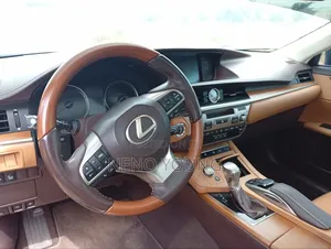 Lexus ES 2016 Black
