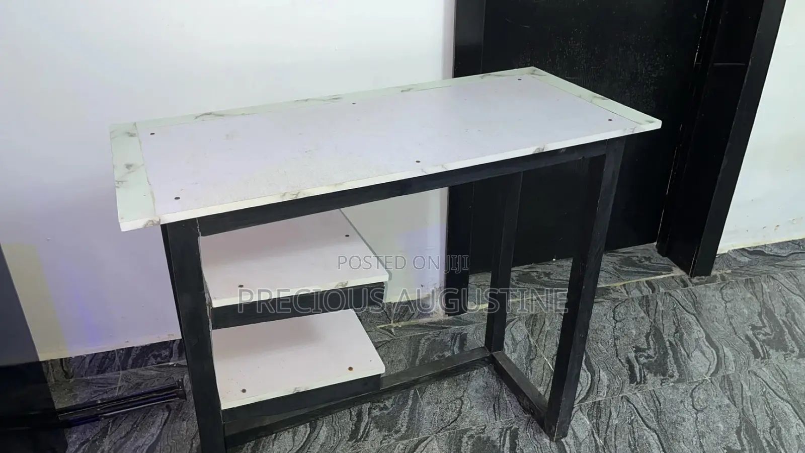Reading Table