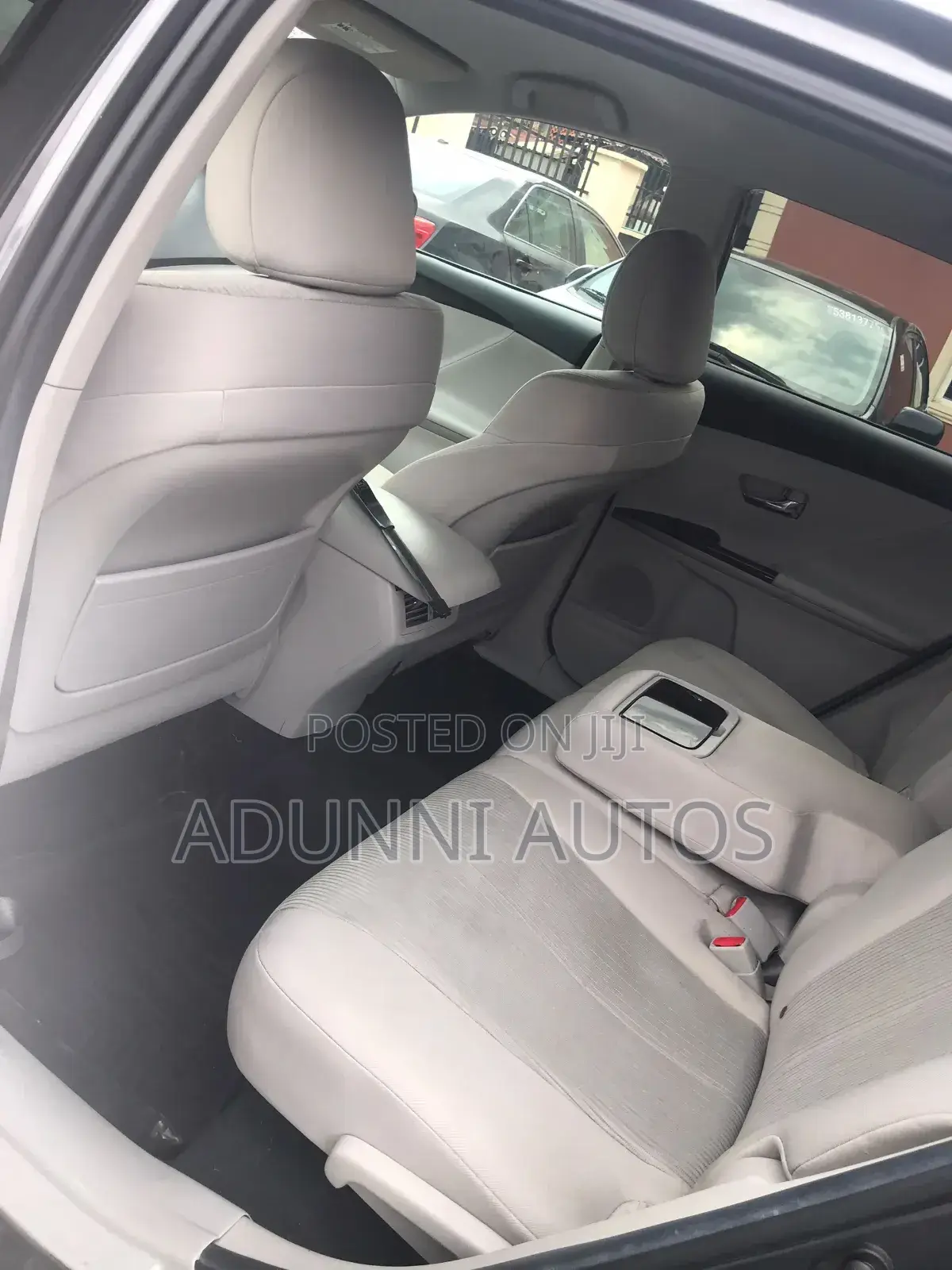 Toyota Venza 2011