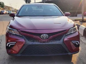 Toyota Camry 2018