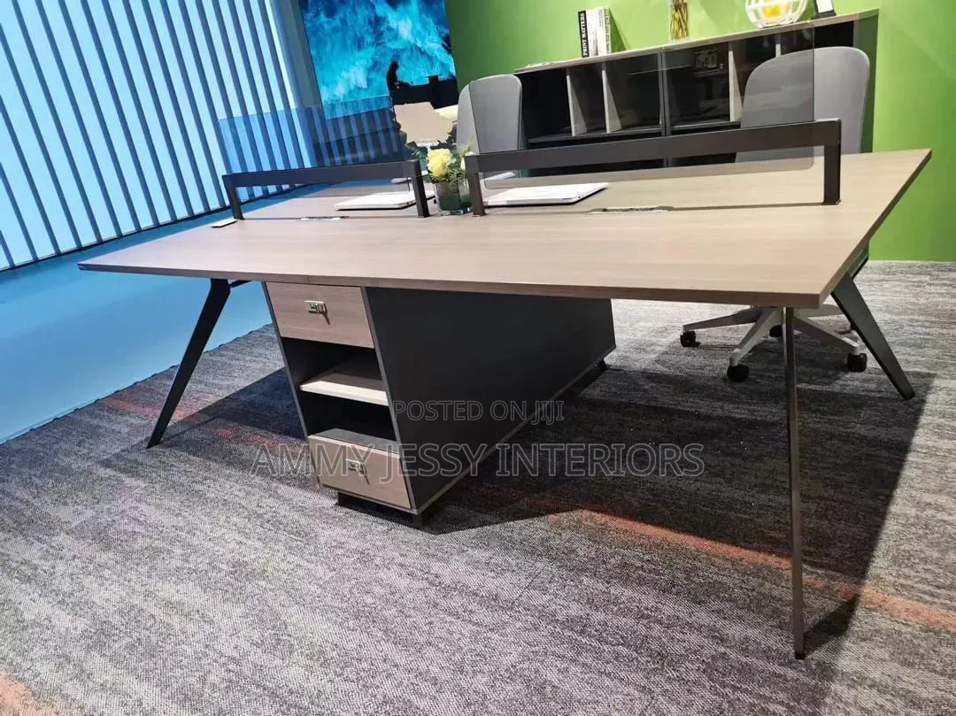 Workstations Tables by 4 People