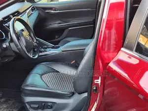 Toyota Camry 2018