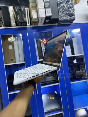 Laptop Asus ROG Zephyrus G14 24GB AMD Ryzen 9 SSD 1T