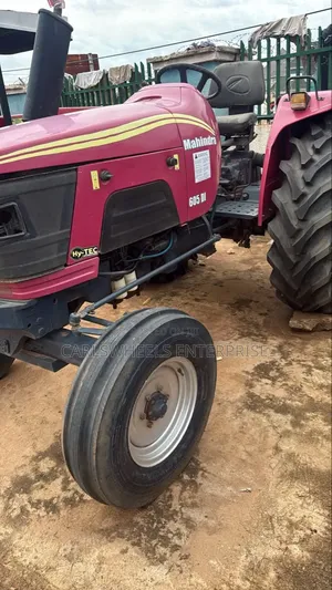 Foreign Used Mahindra 605di Tractor
