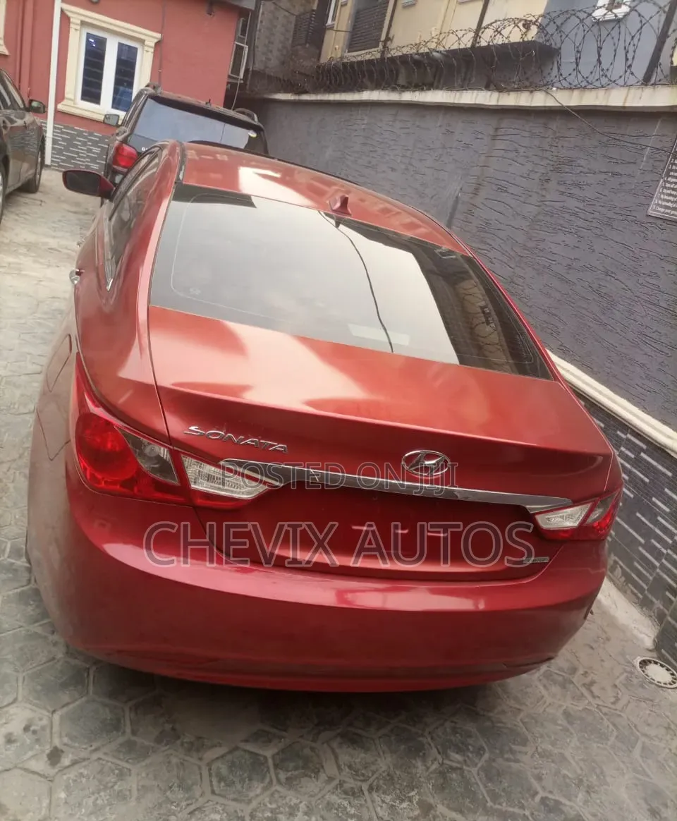 Hyundai Sonata 2013 Red