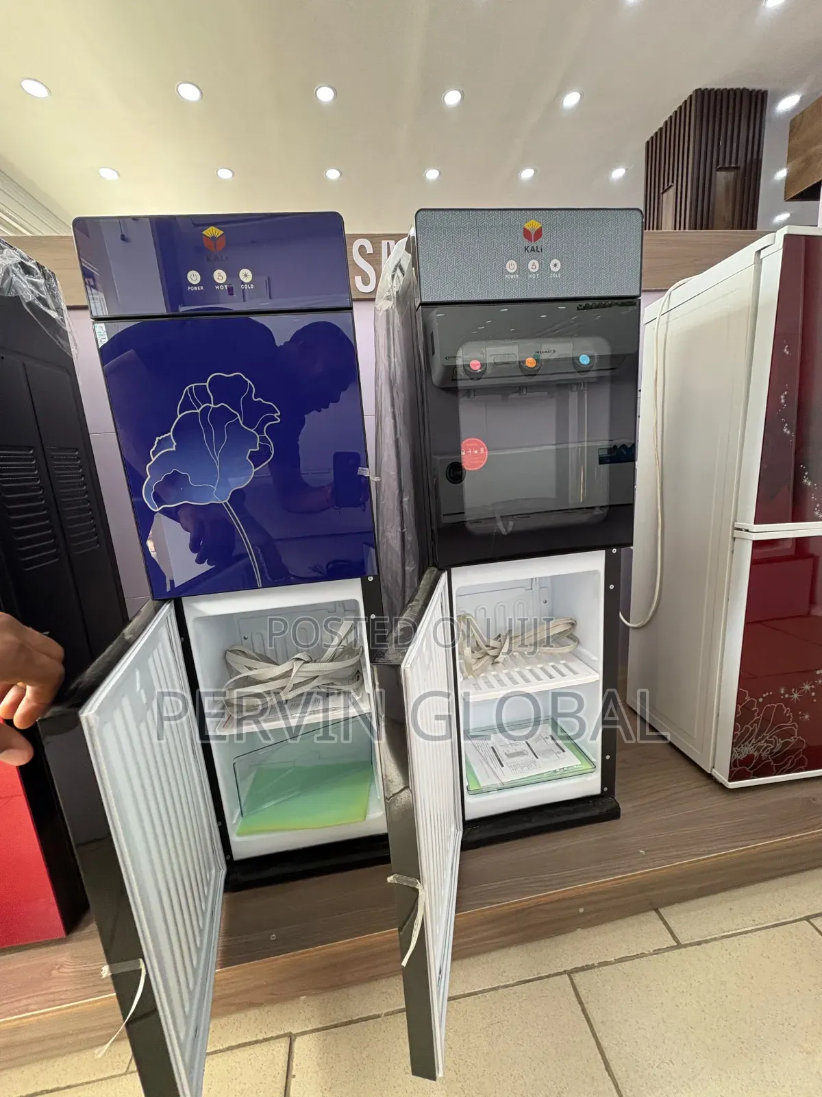 Kali Dispenser With Fridge