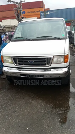 Ford E350 2006 White