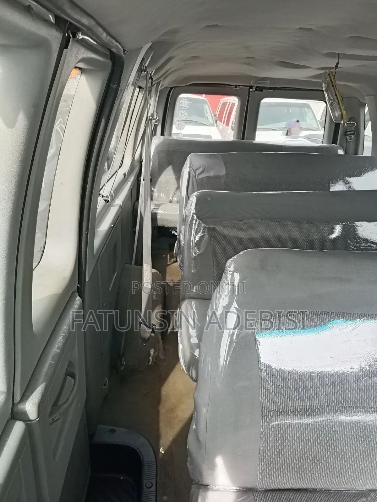 Ford E350 2006 White