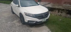 Honda Crosstour 2010 White