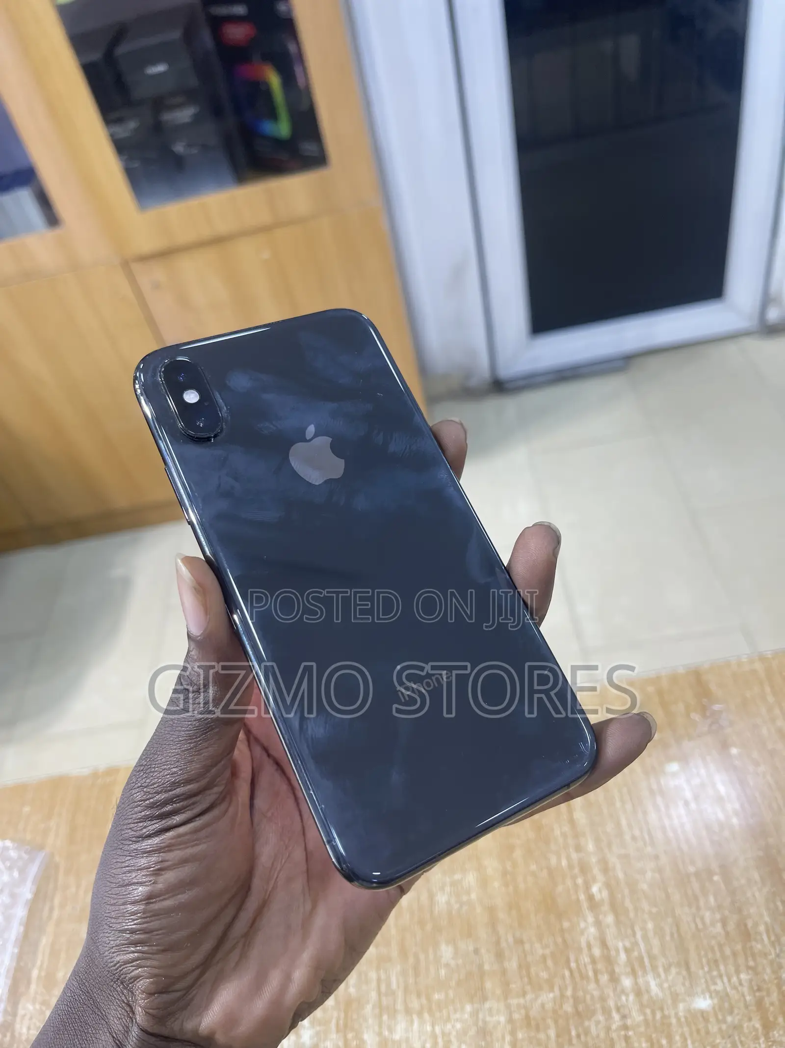 Apple iPhone XS 64 GB Black
