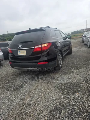 Hyundai Santa Fe 2015 Black