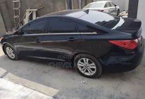 Hyundai Sonata 2011 Black