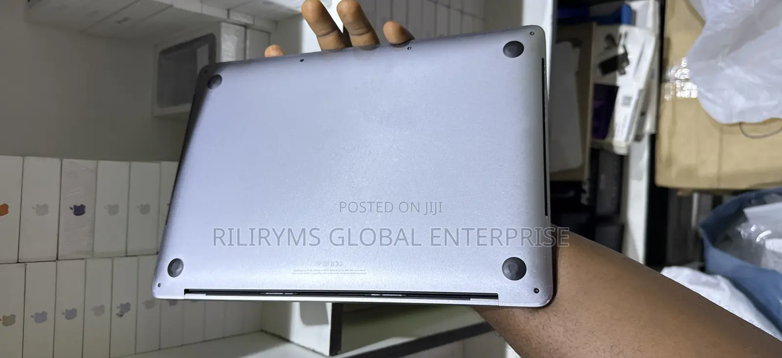 Laptop Apple MacBook Pro 2020 32GB Intel Core i7 SSD 1T