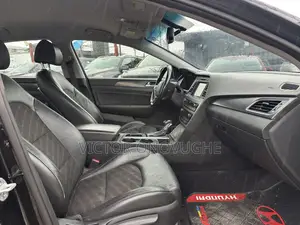 Hyundai Sonata Sport 4dr Sedan (2.4L 4cyl 6A) 2015 Black