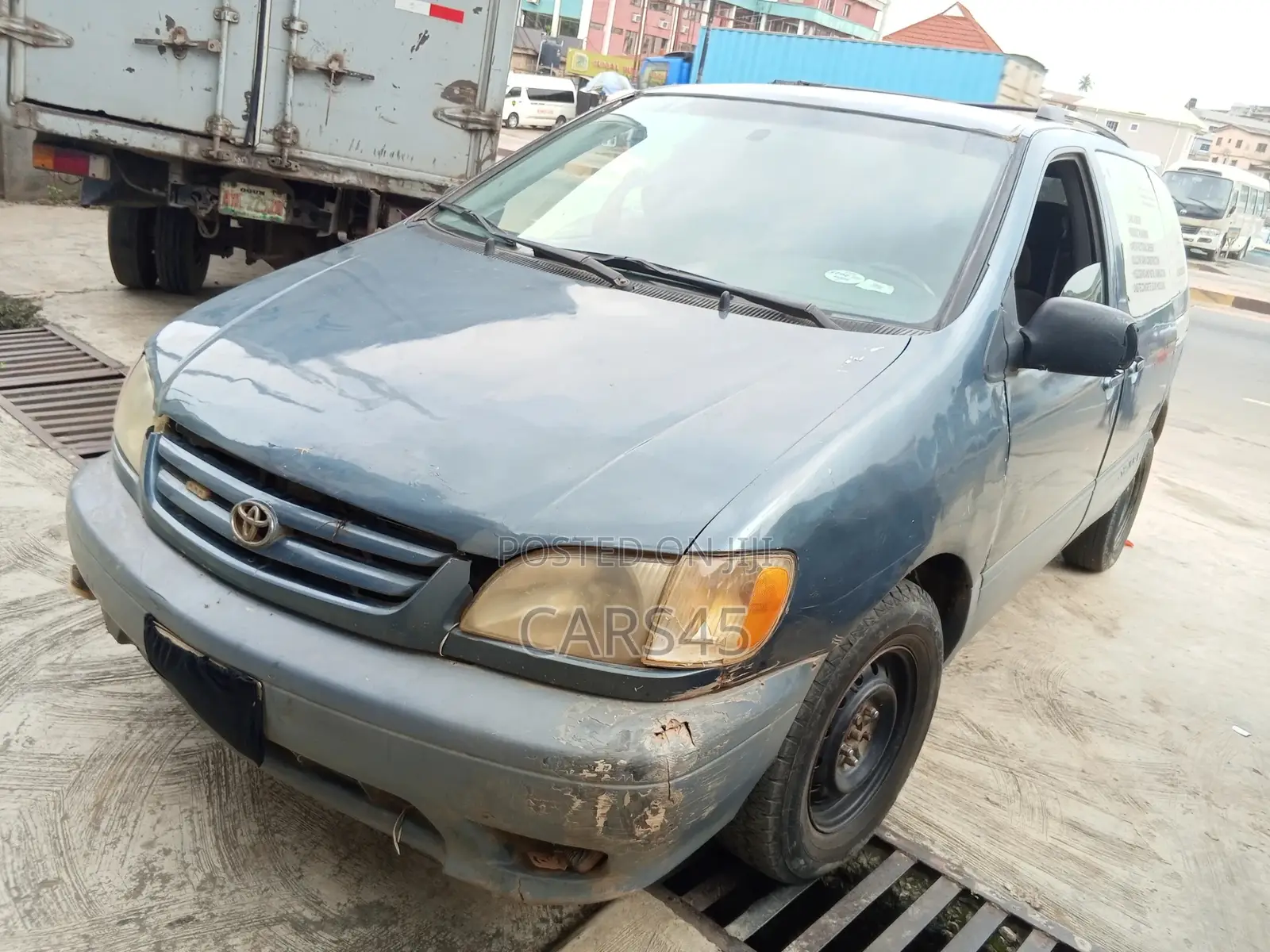 Toyota Sienna 2002 Blue