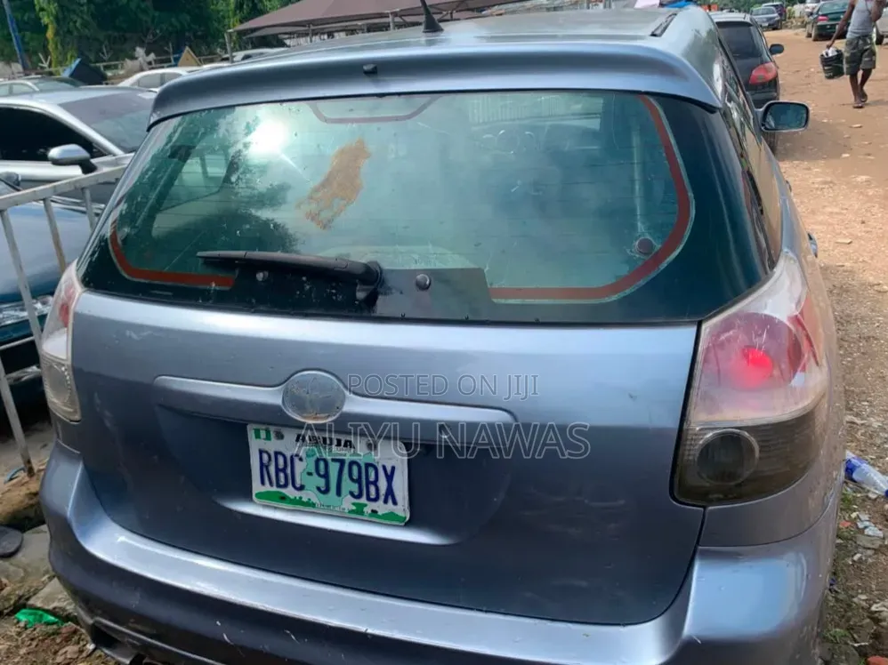Toyota Matrix 2004 Blue