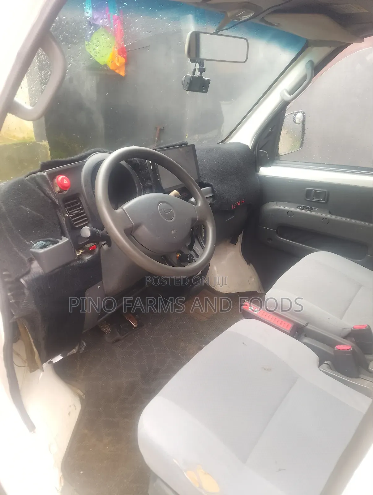 Daihatsu Hijet 2010 White
