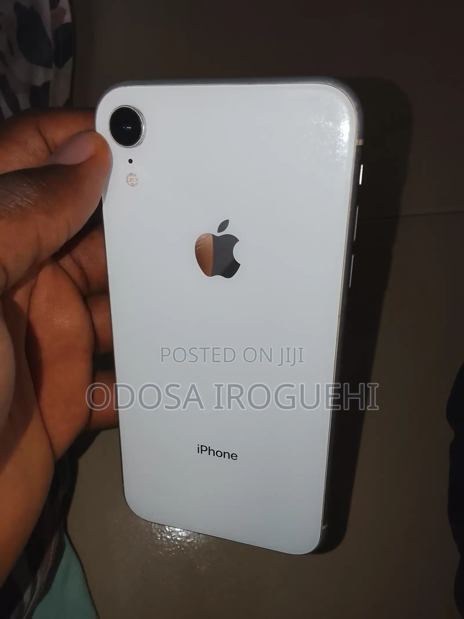 Apple iPhone XR 64 GB White