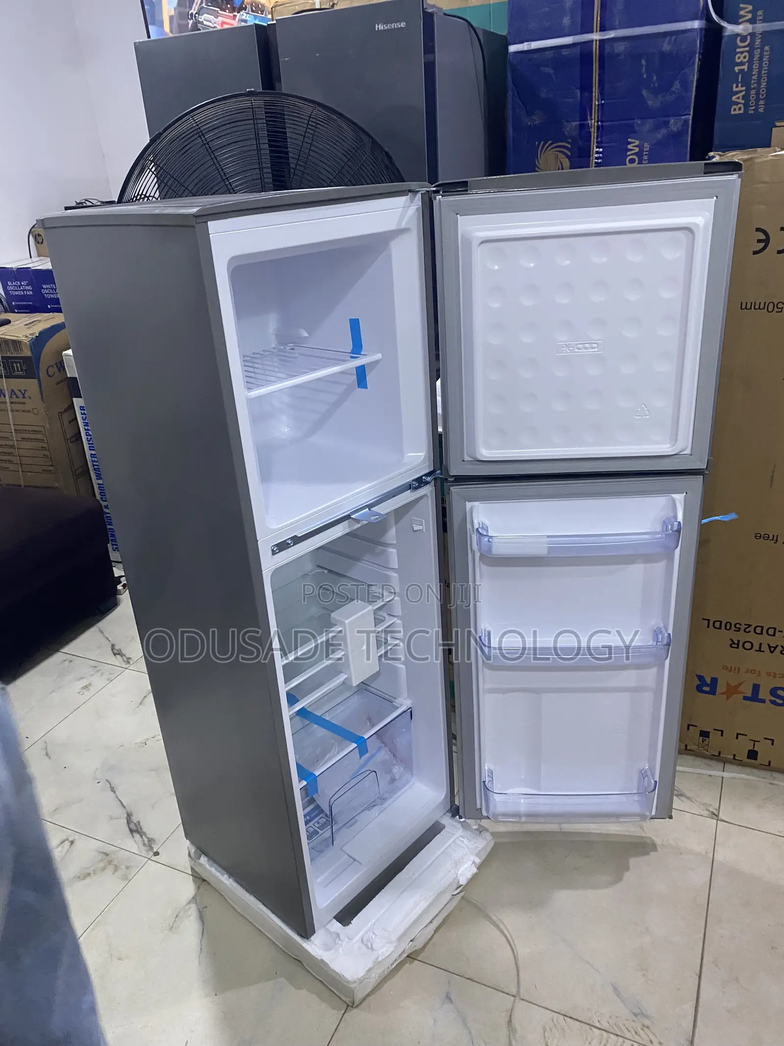 Polystar Refrigerator With Spacious Freezer 142l