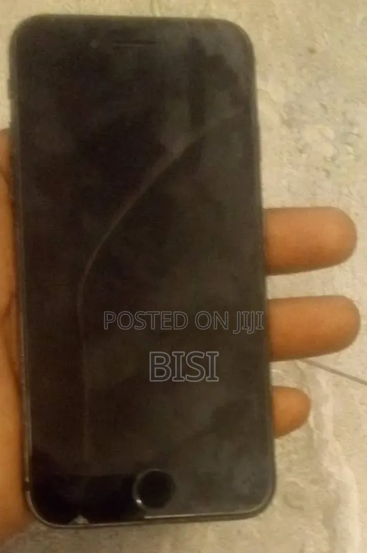 Apple iPhone 7 32 GB Black