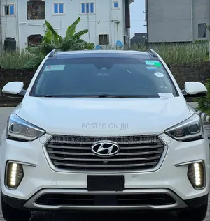 Hyundai Santa Fe 2017 White
