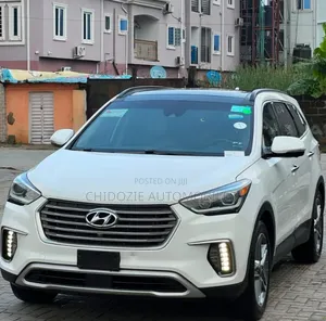Hyundai Santa Fe 2017 White