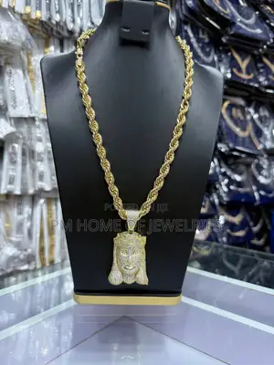 Gold Replica Chain With Pendant