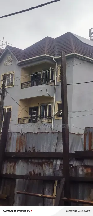 3bdrm Block of Flats in Kilo for sale