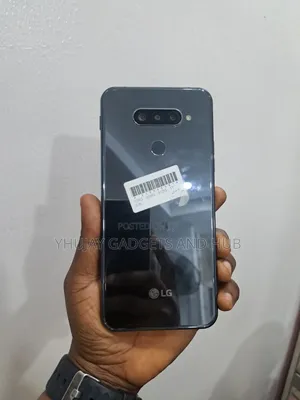 LG Q70 64 GB Black