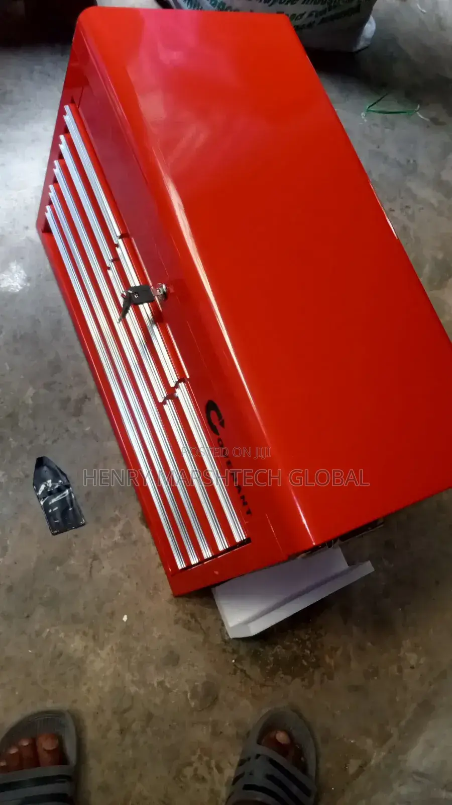 9-Drawer Tool's Box