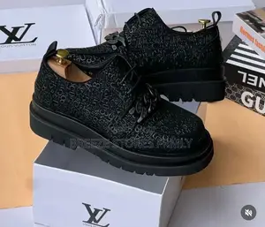 Lv Patterned Derbys