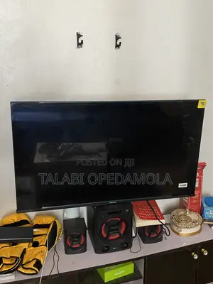 Hisense TV 40 Inches