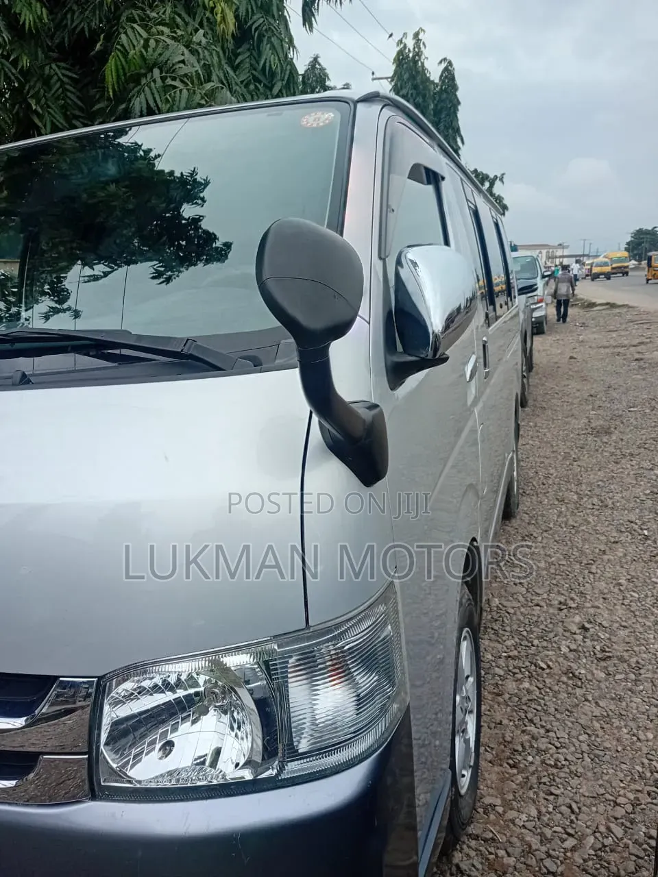 Toyota HiAce 2012 Silver