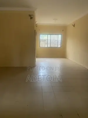 3bdrm Apartment in Red Gate, Oluyole Estate for rent