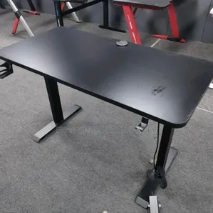 1.4 Adjustable Table