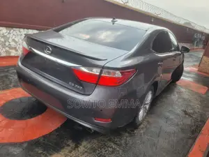Lexus ES 2014 Gray