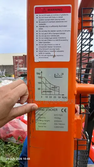 Manual Hydraulic Stack Lifter 1500 Kg
