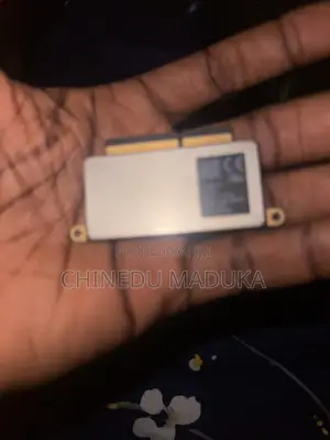 Macbook Pro 2017 128gb SSD