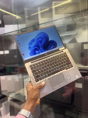 Laptop Dell Latitude 7300 8GB Intel Core i7 SSD 256GB