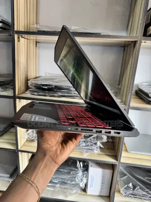 Laptop Lenovo Legion Y520 16GB Intel Core i7 SSD 512GB