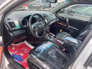 Toyota Highlander 2013 Silver