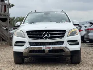 Mercedes-Benz M Class ML350 4MATIC 4dr SUV AWD (3.5L 6cyl 7A) 2014