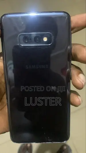 Samsung Galaxy S10e 128 GB Black