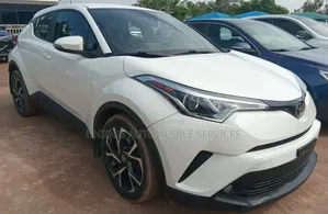 Toyota C-HR XLE Prermium FWD (2.0L 4cyl 2AM) 2018 Off white