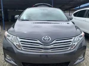 Toyota Venza XLE 2010 Gray